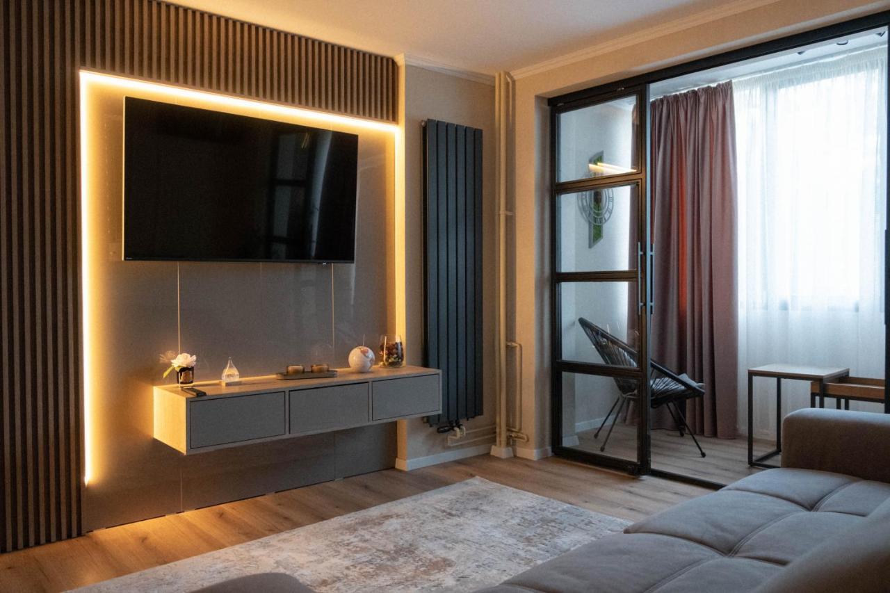 Cosy 2 Rooms Apartment In The Center Of The City Bucarest Extérieur photo