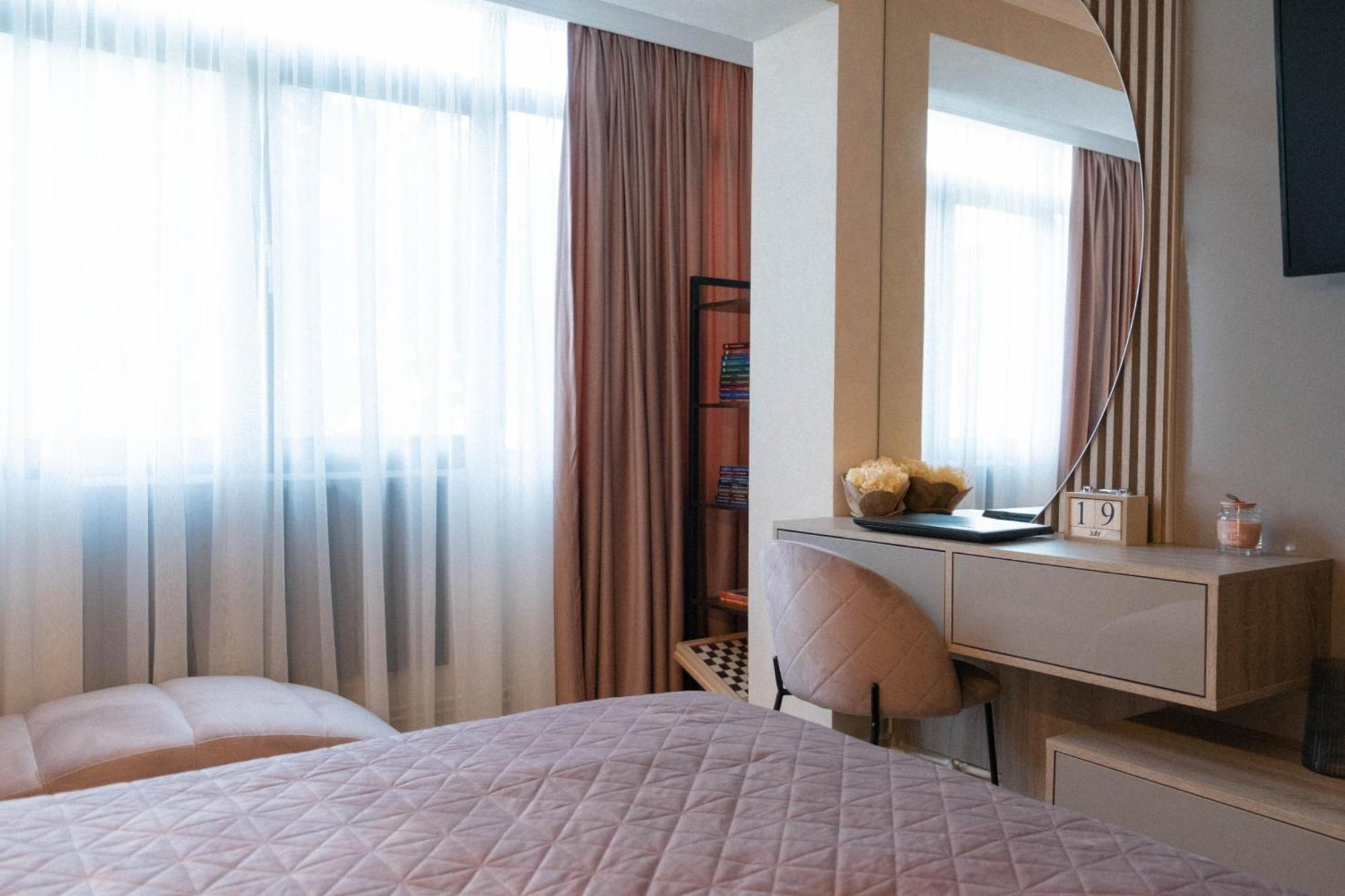 Cosy 2 Rooms Apartment In The Center Of The City Bucarest Extérieur photo